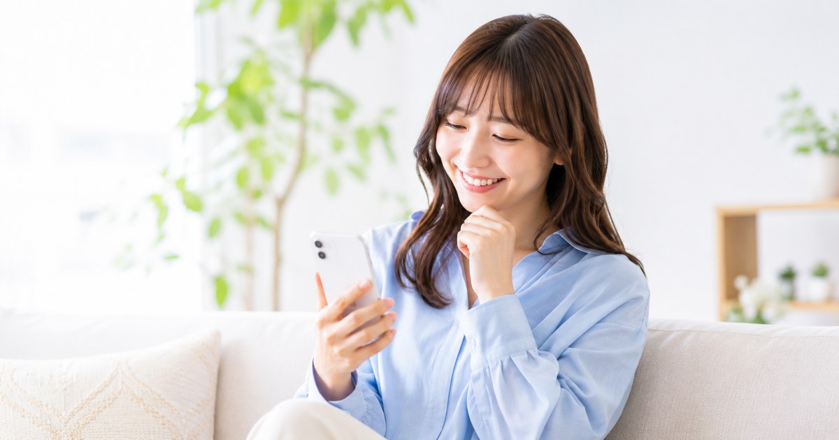 通信費を見直して満足する様子